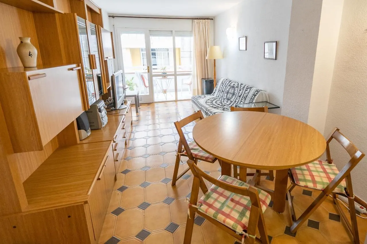 Apartment Homeholidaysrentals Tarongers Pineda de Mar Spain